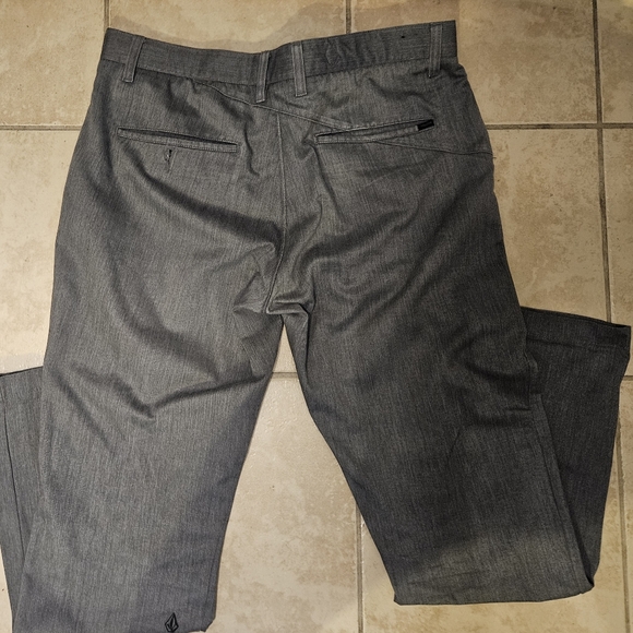Men's Volcom Slim Fit Chino Skate Pants Size 33 - Picture 8 of 11